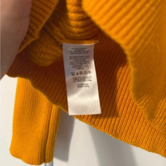 Ann Taylor Bold Mustard Crew Neck Sweater - Picture 4 of 4